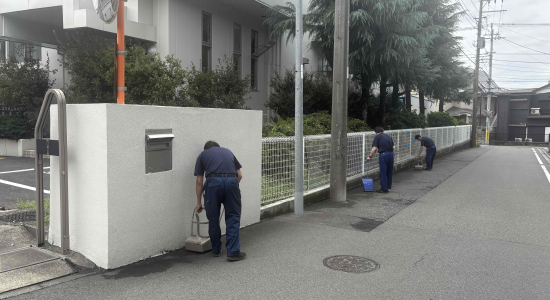 横浜工場の清掃活動